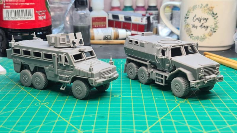 RG-33 MRAP 6x6 Socom