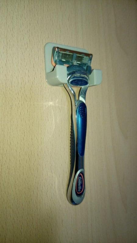Gillette fusion razer holder