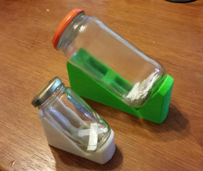 25°(ish) tilt Jar (Ø74mm x 120mm) Rack for Seperation and Settling