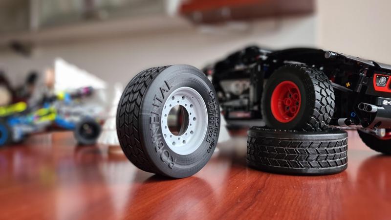 Truck wheel tire rim R22.5