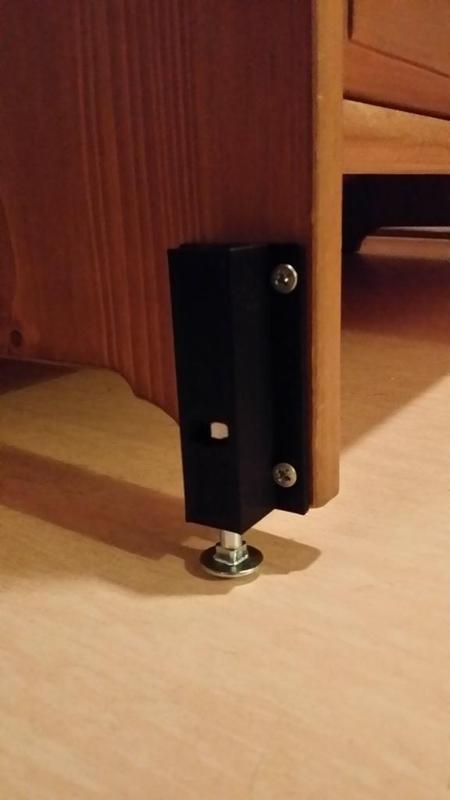 Adjustable leg by CR