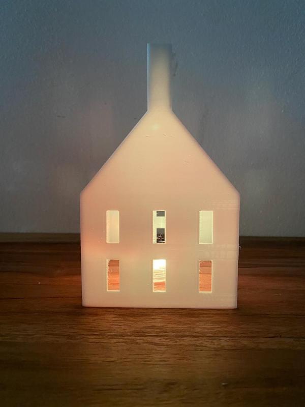 CHRISTMAS LIGHT HOUSES