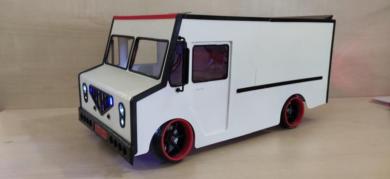 Delivery Van Rc 1:10