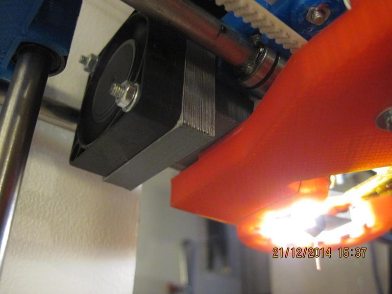 Mendel90 x-carriage hotend fan duct (always on, for hexagon hotend)