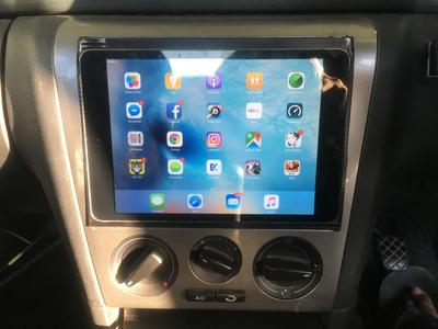 Ipad mini car dashboard mount 