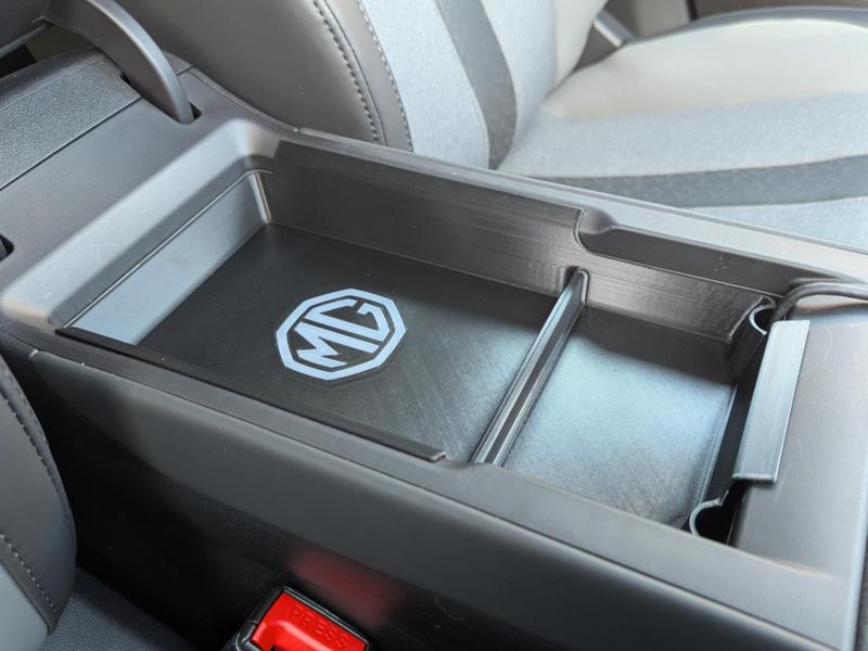 MG S5 EV (2025) Center Console Tray
