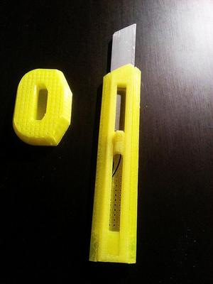 Cutter / utility knife left handed use