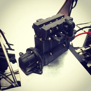 1/10th Scale 4 Cylinder Engine