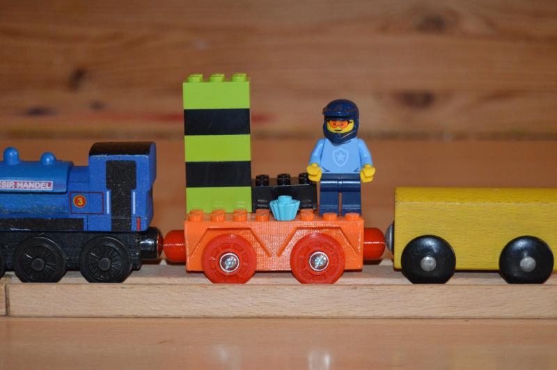 Construction Wagon For Wooden Trains