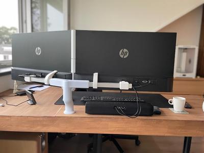 HP M series dual monitor stand