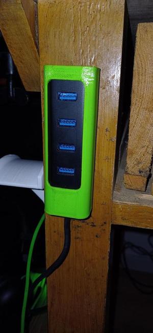 USB Hub Holder ICY BOX IB-HUB1409-C3