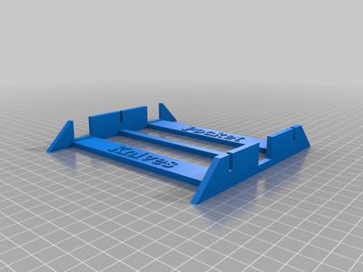 3 Pocket Knives display stand