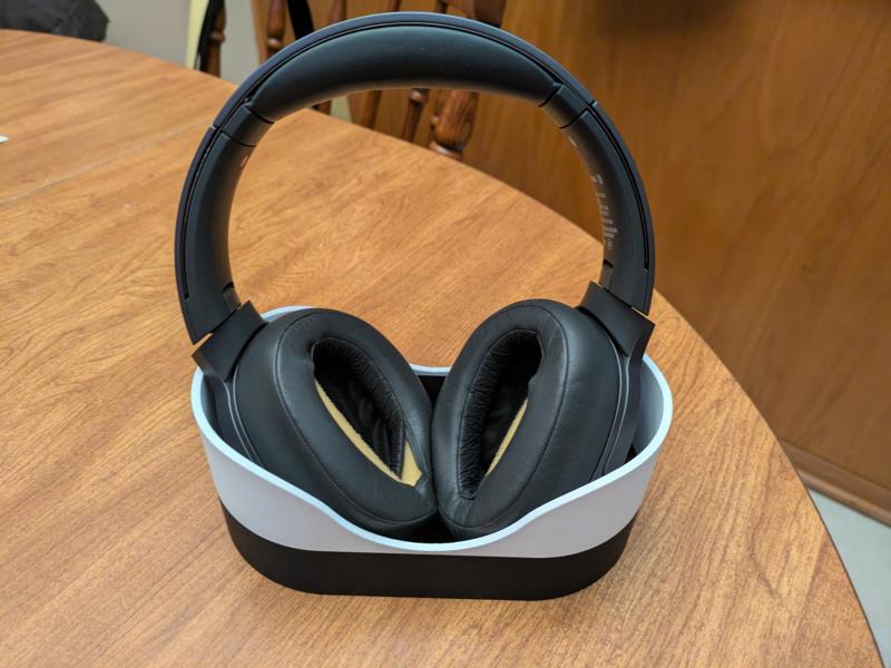 Headphone Holder