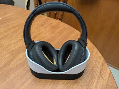 Headphone Holder