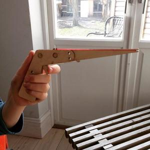 Loom band shooter gun