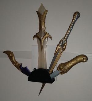 Dagger Display
