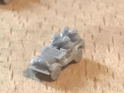 Bantam Blitz Buggy with British officers at 1/300