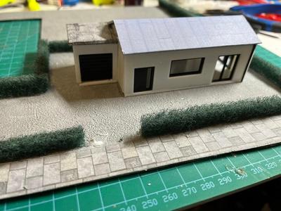 HO Scale Modern Bungalow