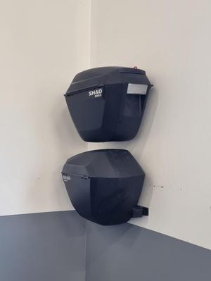 Shad Side Case Wall Mount