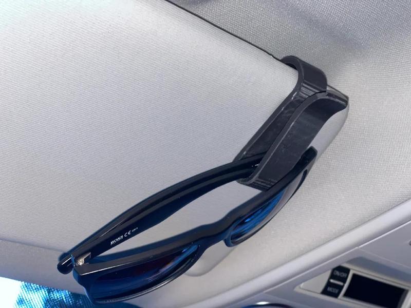 Sunglasses Car Clip thick for thick glasses and thick sun visors   
