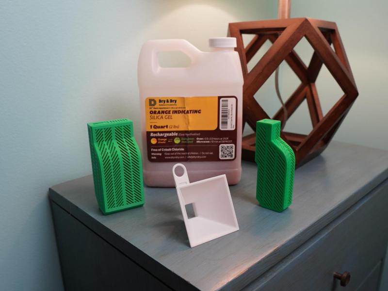 AMS Desiccant Holder Funnel – Slots Into Lid!