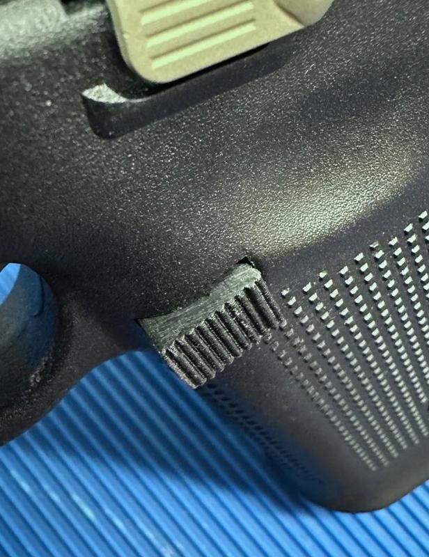 Glock 19 Gen 5 EXTRA Extended Mag Release