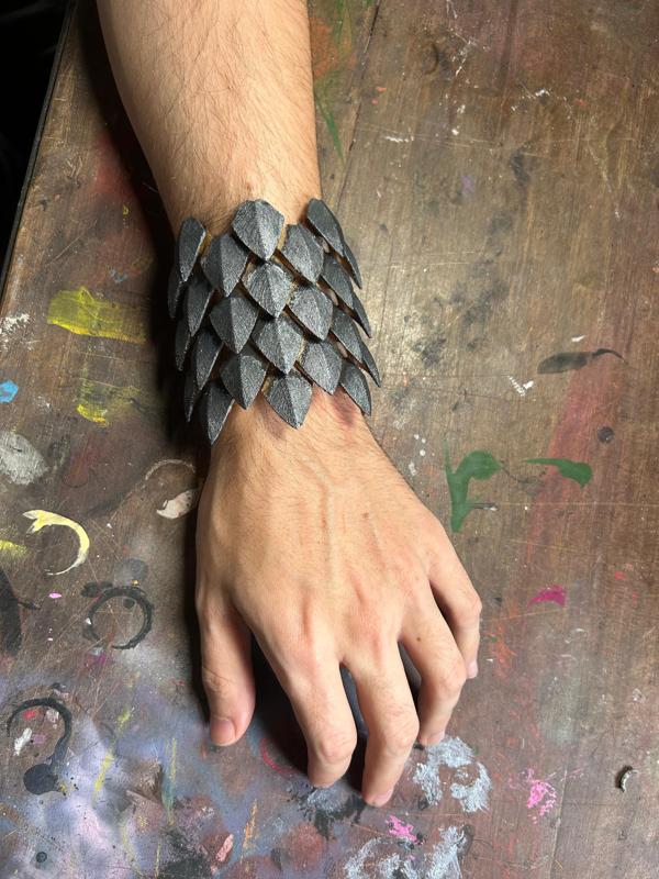 Flexible Scalemail Wristband