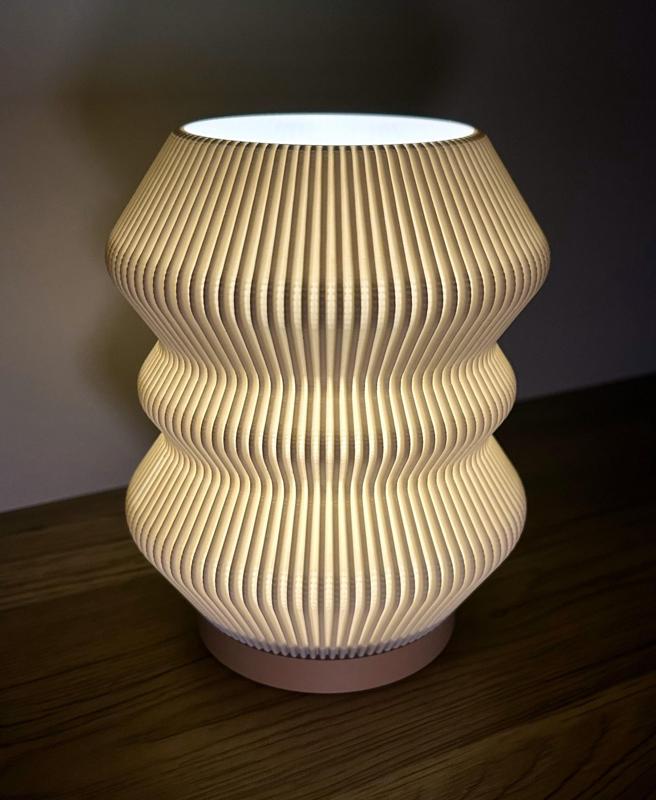 Ribbed Desk Lamp - Waves