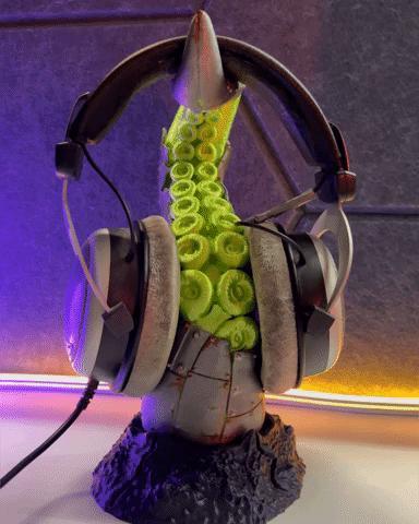 The Iron Tentacle - Headphones Holder