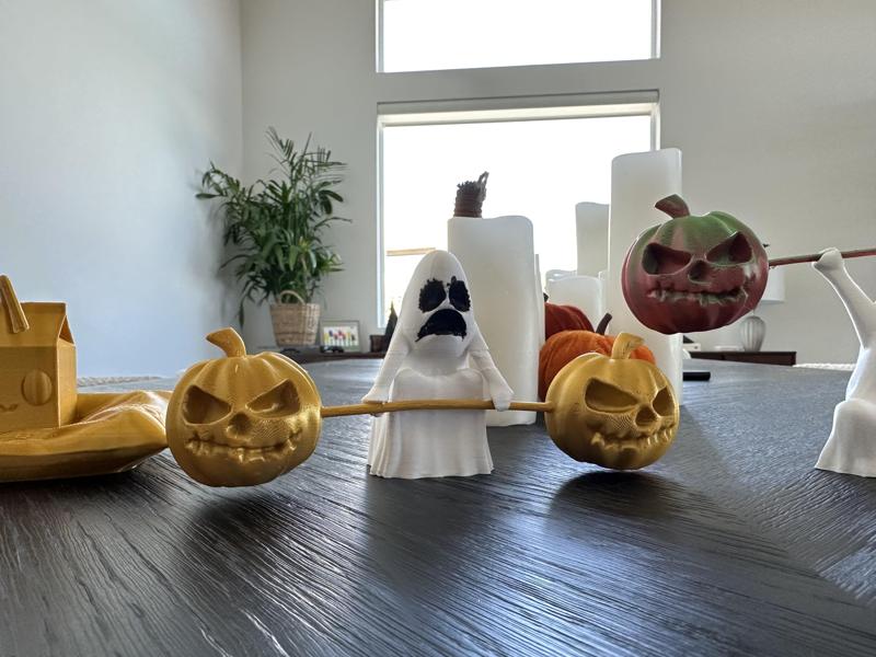 Deadlifting Spooky Ghost with Pumpkins