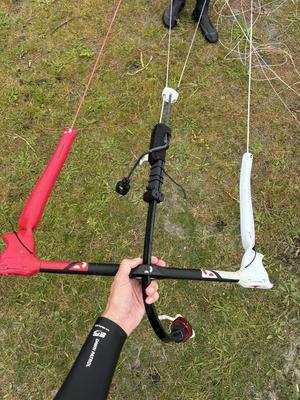 Throw reduction for Reedin Kitebar