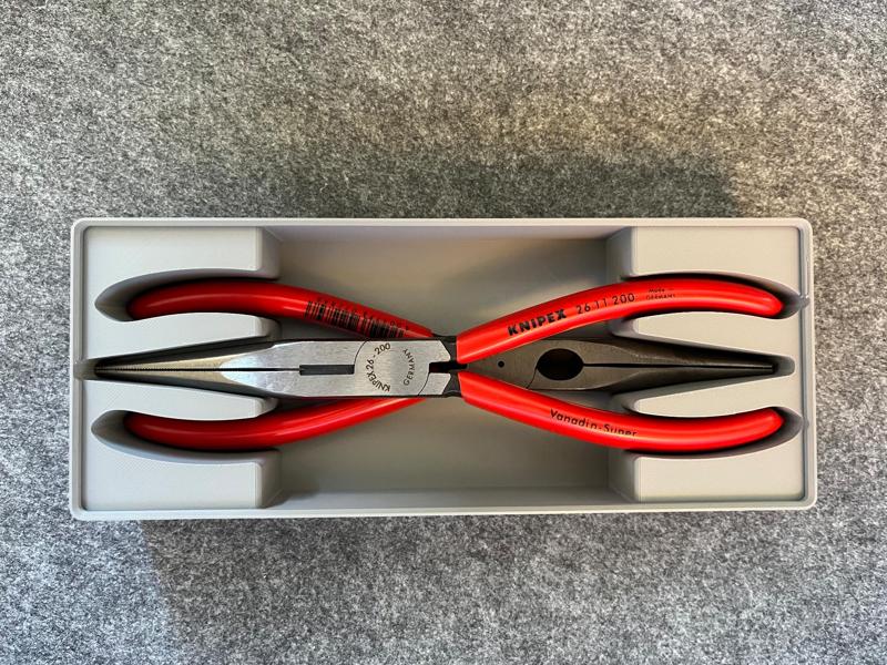 Gridfinity Knipex 2611200-2621200 Snipe Nose Plier