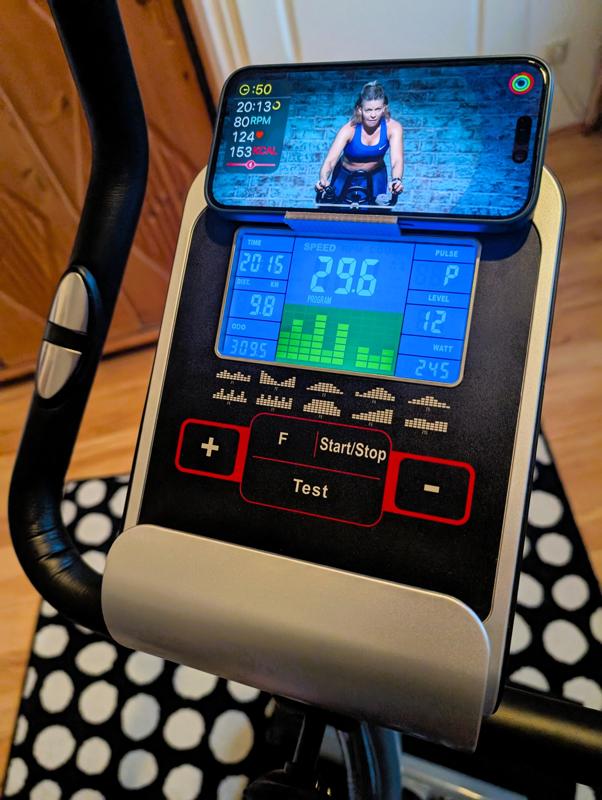 iPhone-Halterung für Christopeit AL 2 Ergometer / iPhone mount for Christopeit AL 2 ergometer