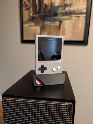 Modretro Chromatic Stand