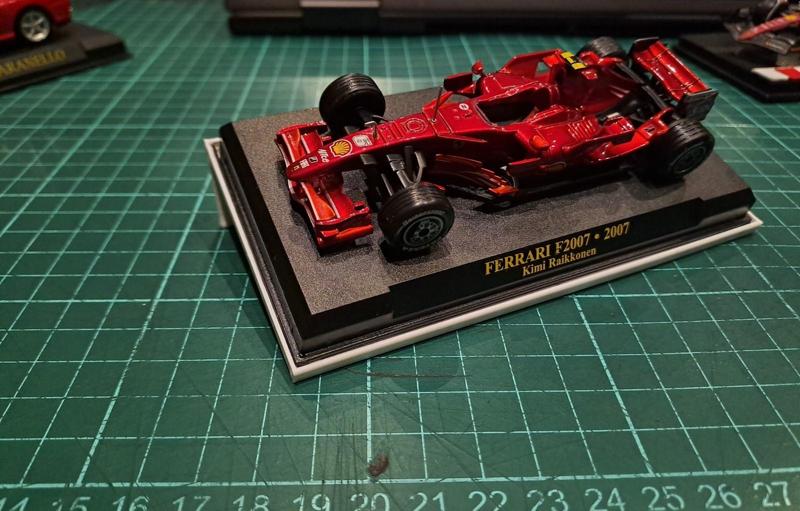 1:43 scale ixo / altaya ferrari collection (fabbri) wall mount stand