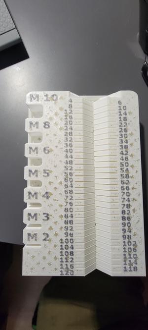 Screw Measuring Tool with raised letters gridfinity topper