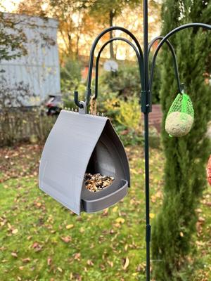 Futterstation (bird feeder)