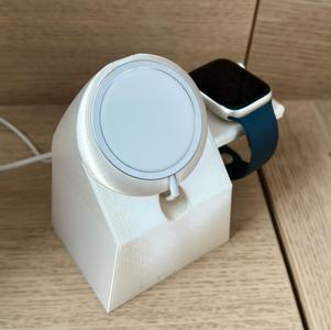 Cube Charger iPhone and Apple Watch