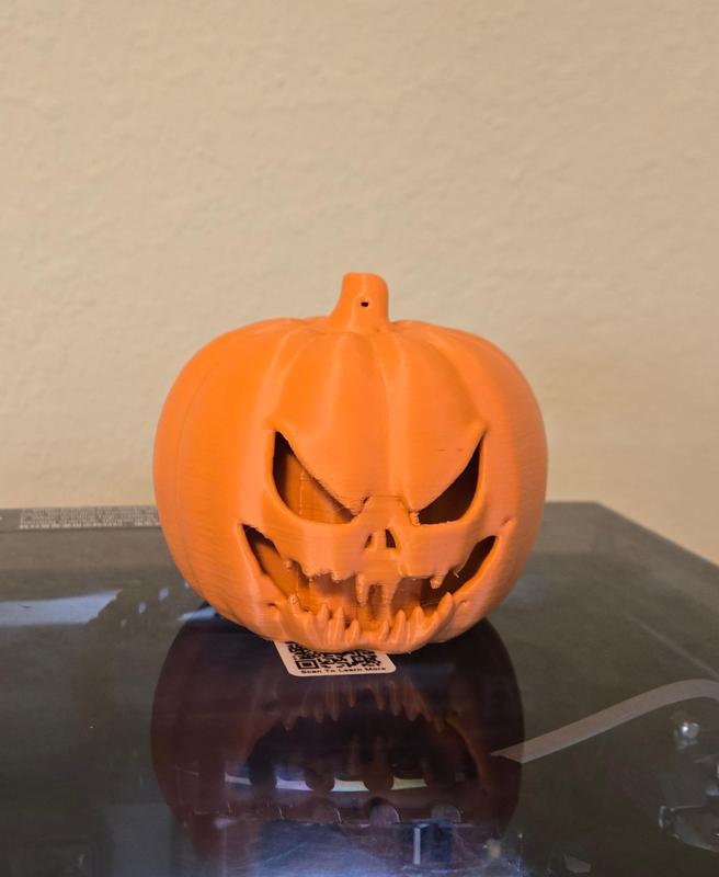 Festy halloween pumpkin