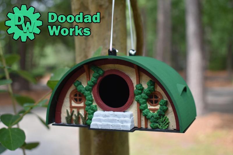 Hobbit style Decorative Birdhouse - Support Free