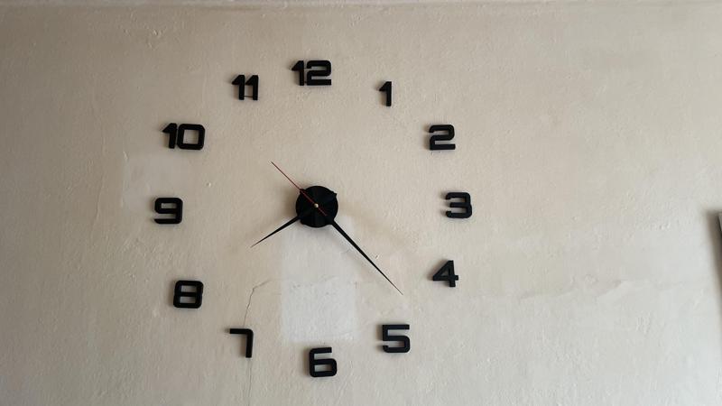 Big wall clock