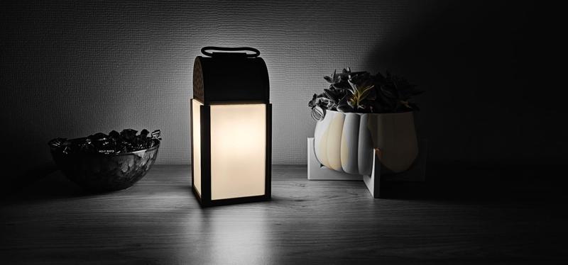 Minimalist Lantern Lamp for Cozy Ambience