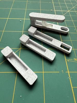 Spring Clip/Clamp (Reverse)