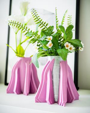 Voidbloom – Modular Sci-Fi Vase