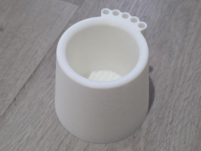 Paint Pot with Brush Holders