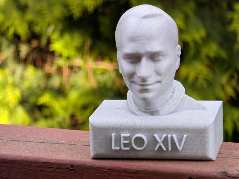New Pope! Leo XIV Bust from real photo.