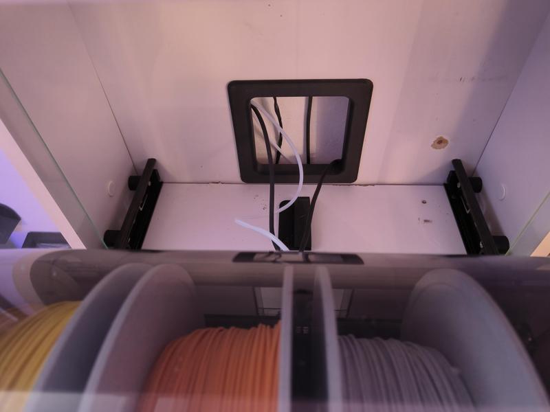 Cable Feedthrough AMS