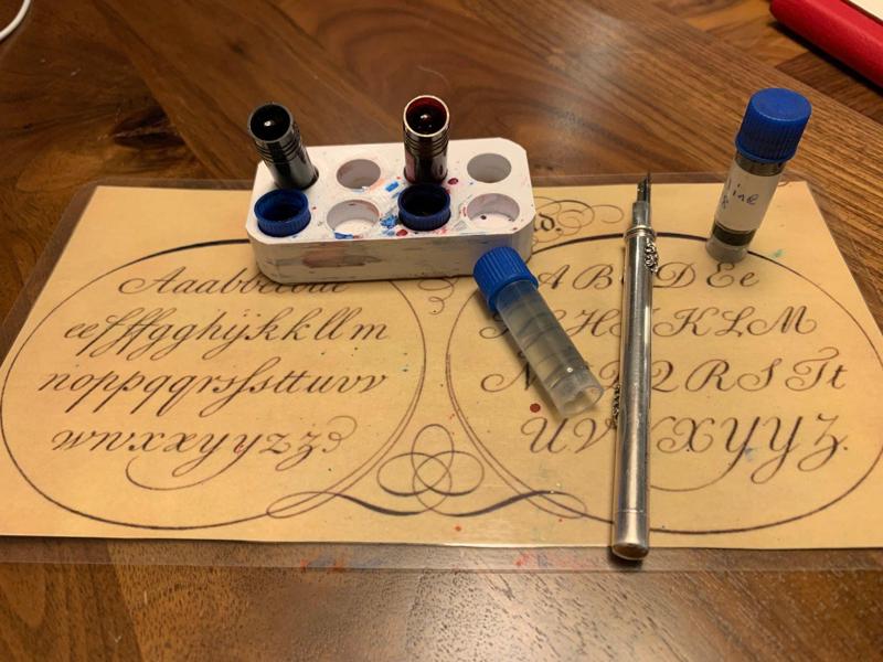 Holder for ink vials