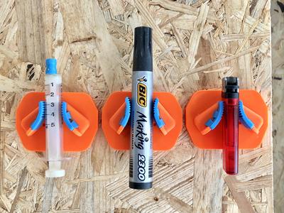 The over-engineered Automatic Tool Holder