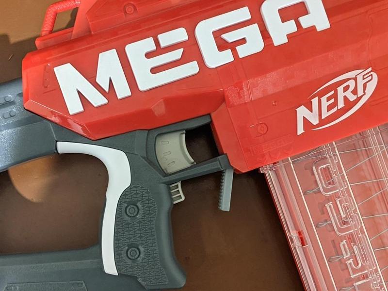 Nerf Mega Motostryke extended magazine release